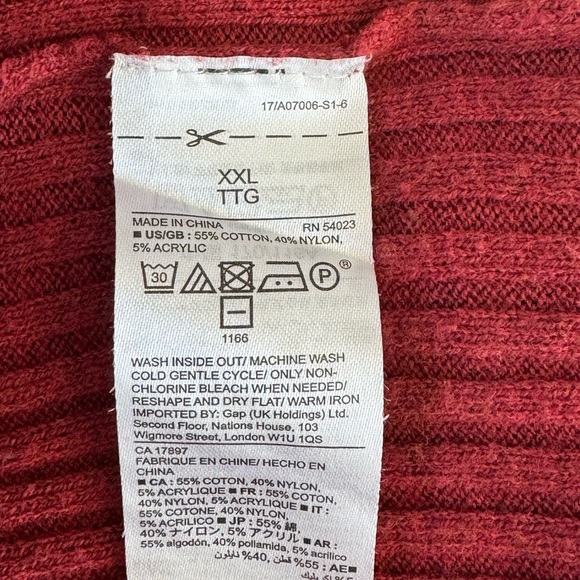 GAP Women's Red Cardigan Sweater - Picture 4 of 4